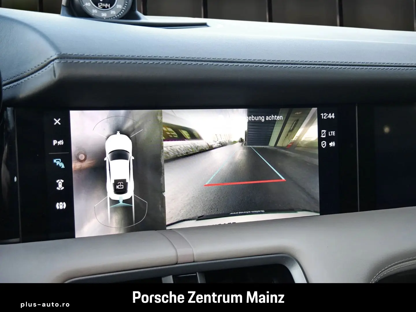 PORSCHE Taycan Turbo Pano Beifahrerdisplay 18WegeSitze