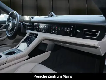 PORSCHE Taycan Turbo Pano Beifahrerdisplay 18WegeSitze