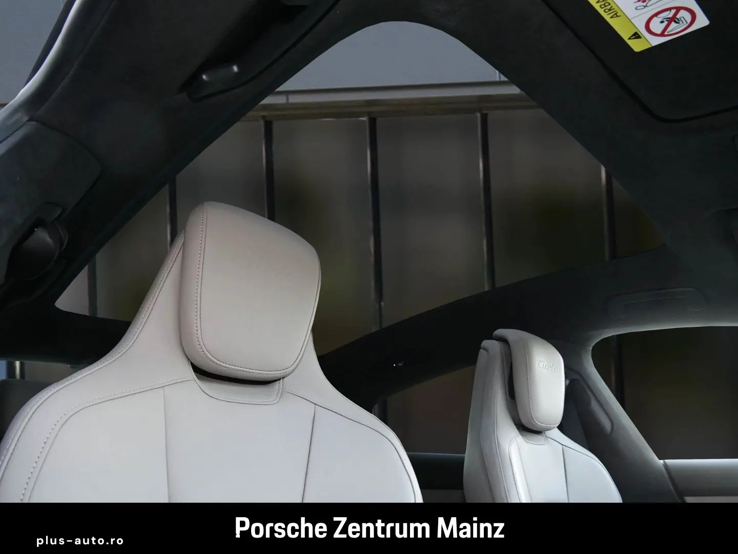 PORSCHE Taycan Turbo Pano Beifahrerdisplay 18WegeSitze