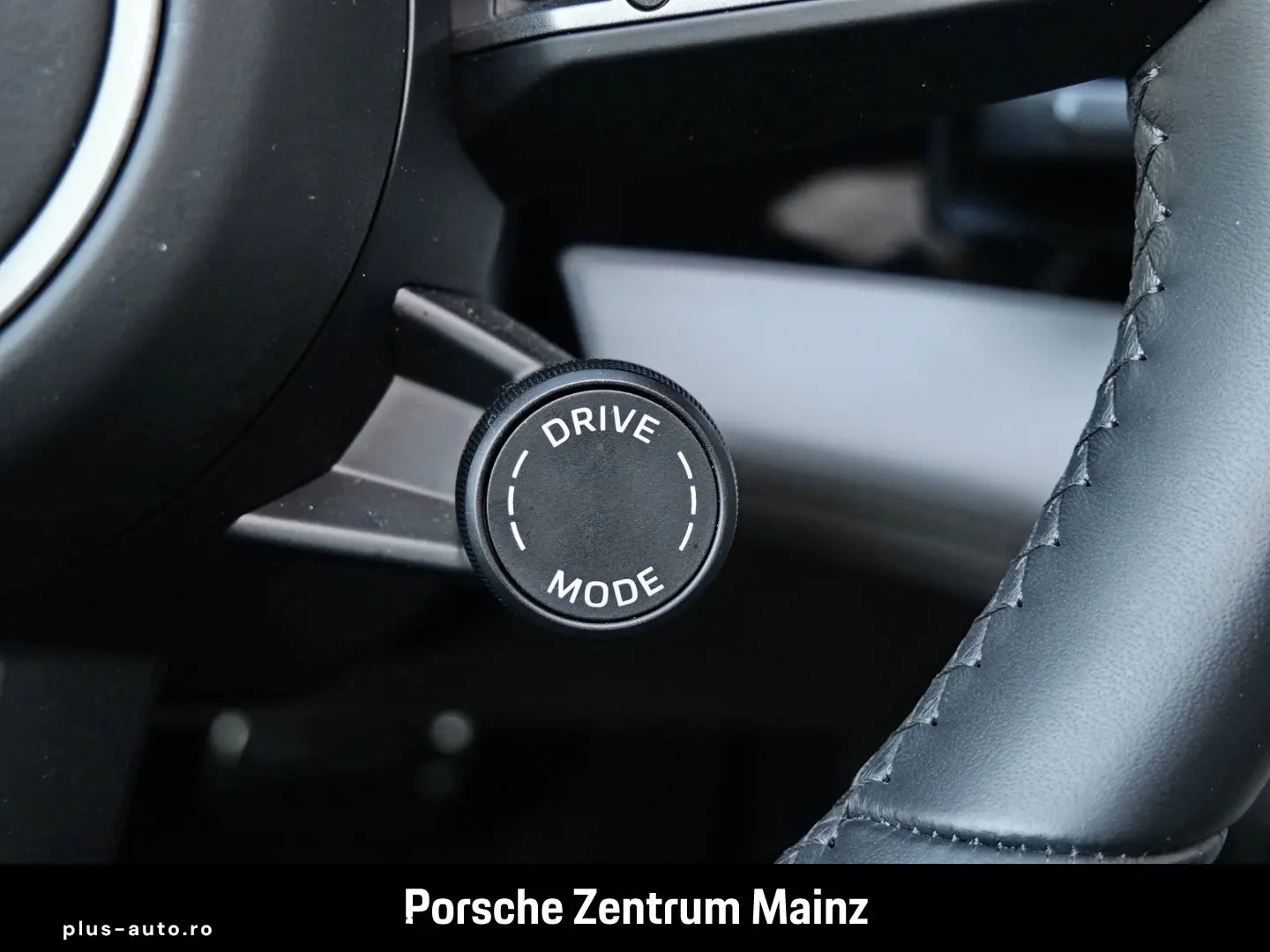 PORSCHE Taycan Turbo Pano Beifahrerdisplay 18WegeSitze