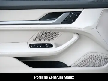 PORSCHE Taycan Turbo Pano Beifahrerdisplay 18WegeSitze