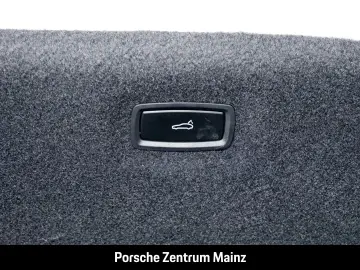 PORSCHE Taycan Turbo Pano Beifahrerdisplay 18WegeSitze