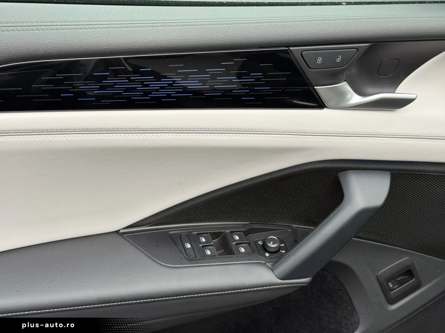 VW Tiguan 2.0 TDI DSG 4M ELEGANCE AHK   KAMERA