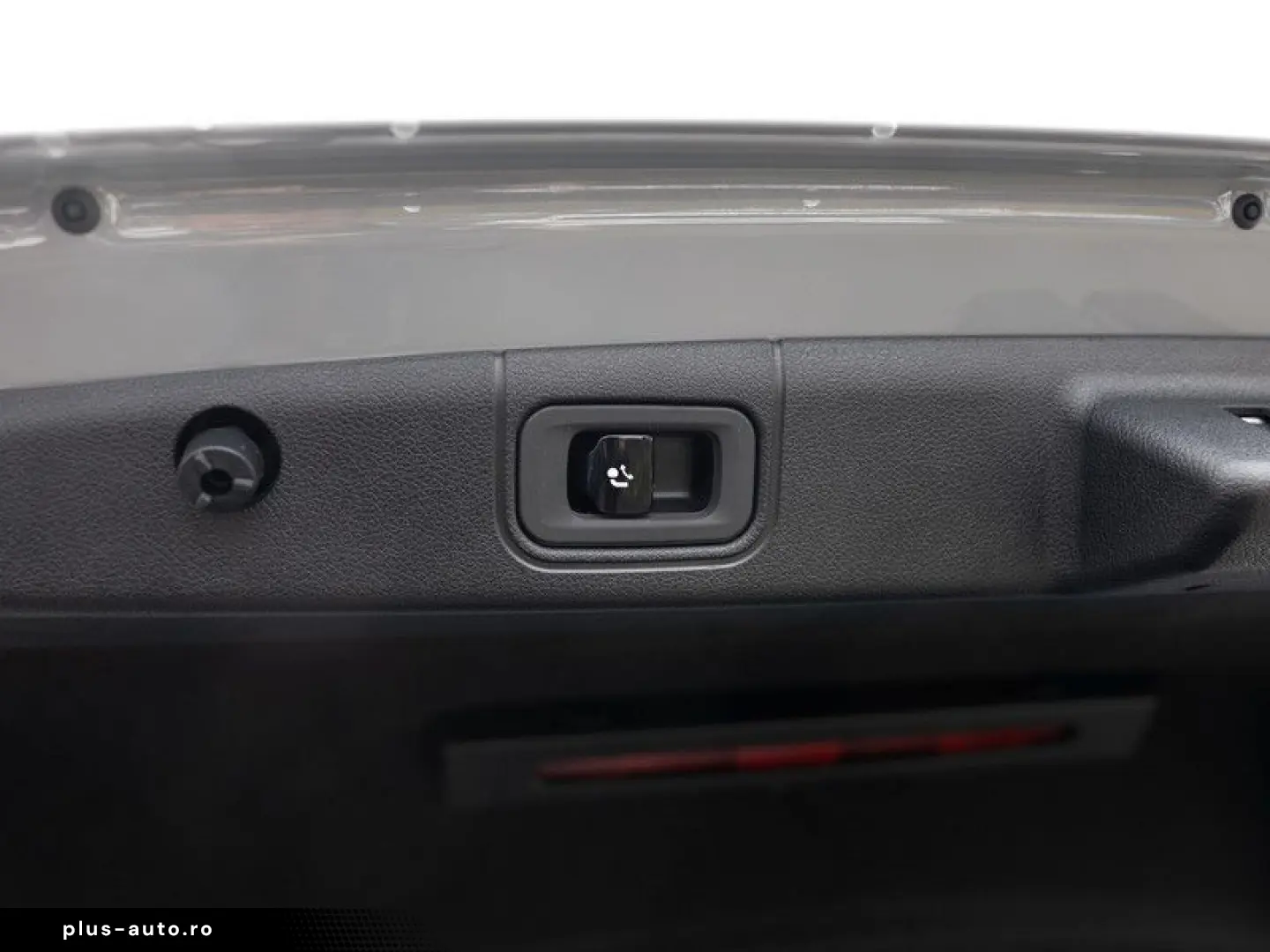 MERCEDES-BENZ E 220 d 4M AMG-Sport Super Pano Burm AHK Night