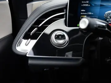 MERCEDES-BENZ E 220 d 4M AMG-Sport Super Pano Burm AHK Night