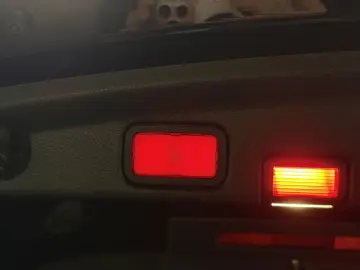 MERCEDES-BENZ E 300 d 4M Cabrio 9G-TRONIC AMG Line 3&hellip;