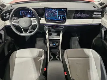 VW Tiguan Sport 4M Matrix