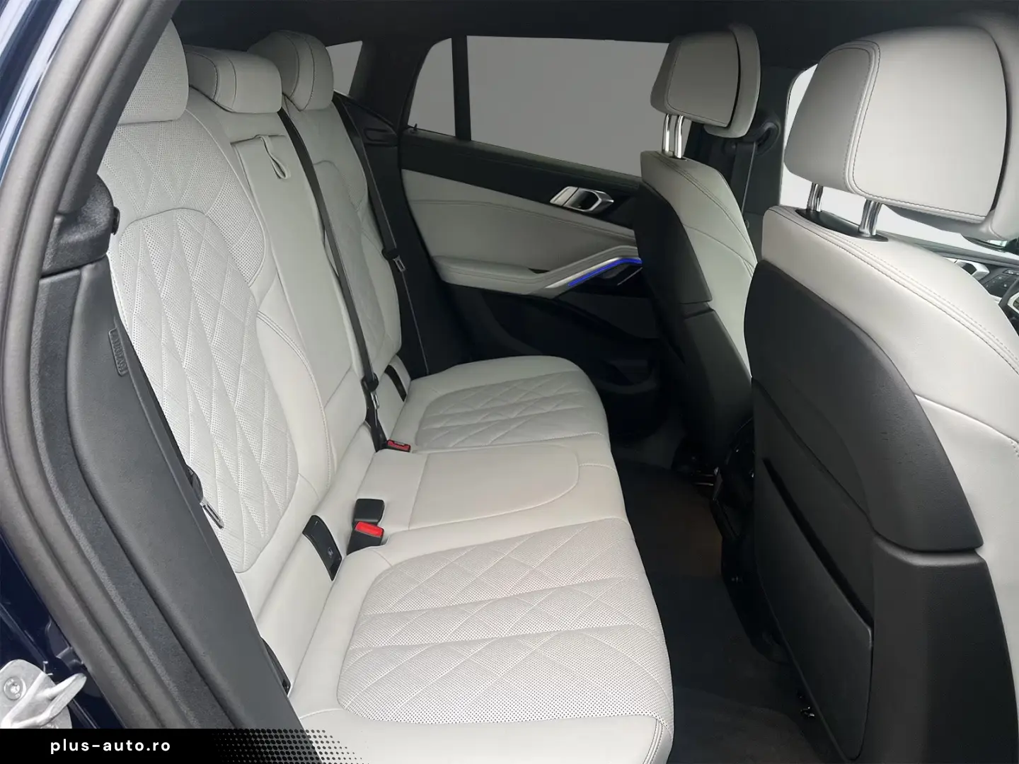 BMW X6 xDrive30d M Sport Pro AHK 22