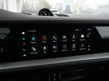 PORSCHE E-Hybrid Coupé SPORTDESIGN-PAKET-INNODR-BOSE-22