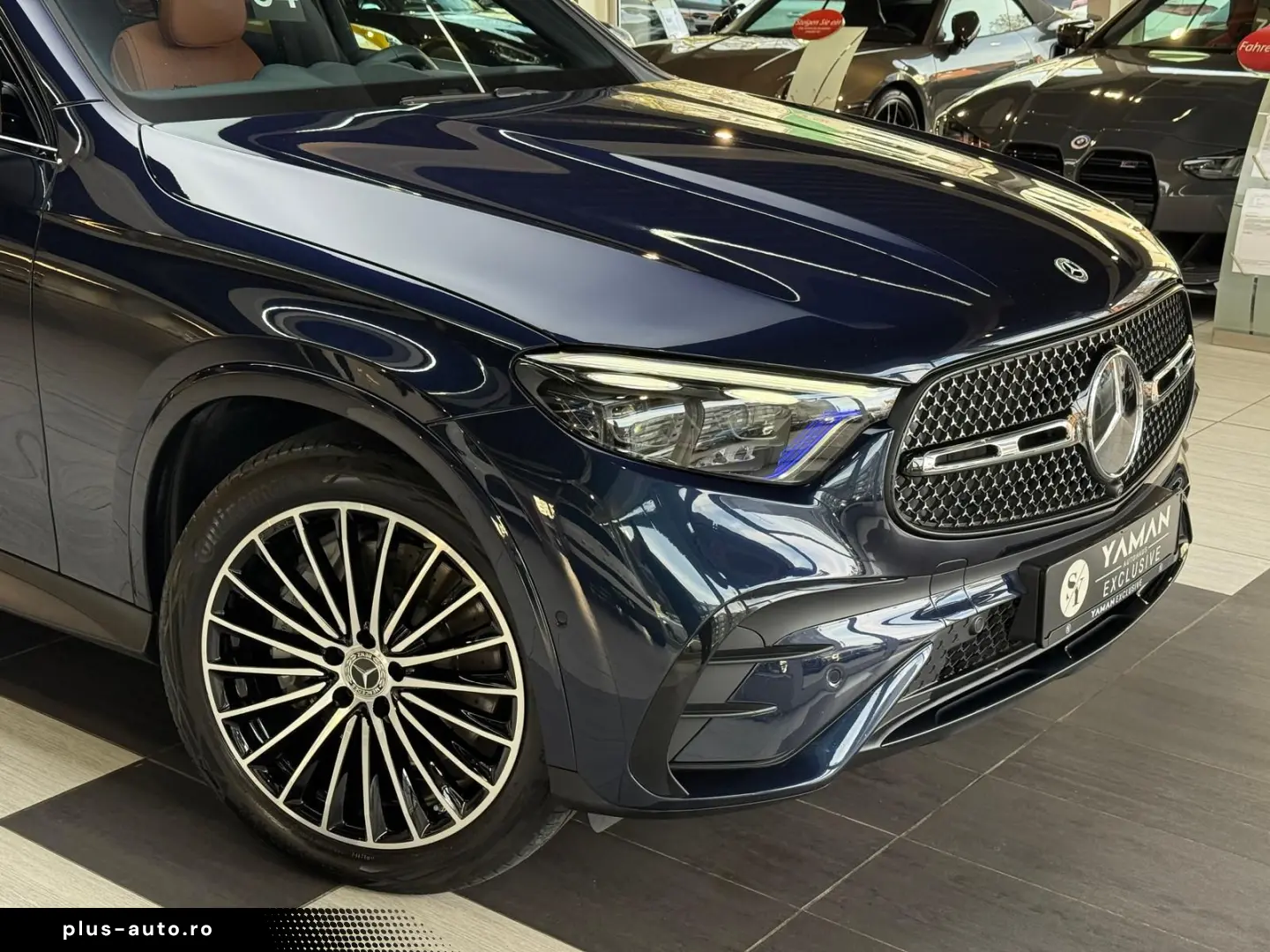 MERCEDES-BENZ GLC 300 d 4M AMG PremiumPlus Pano HuD StHzg