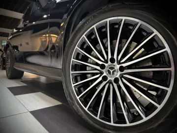 MERCEDES-BENZ GLC 300 d 4M AMG PremiumPlus Pano HuD StHzg