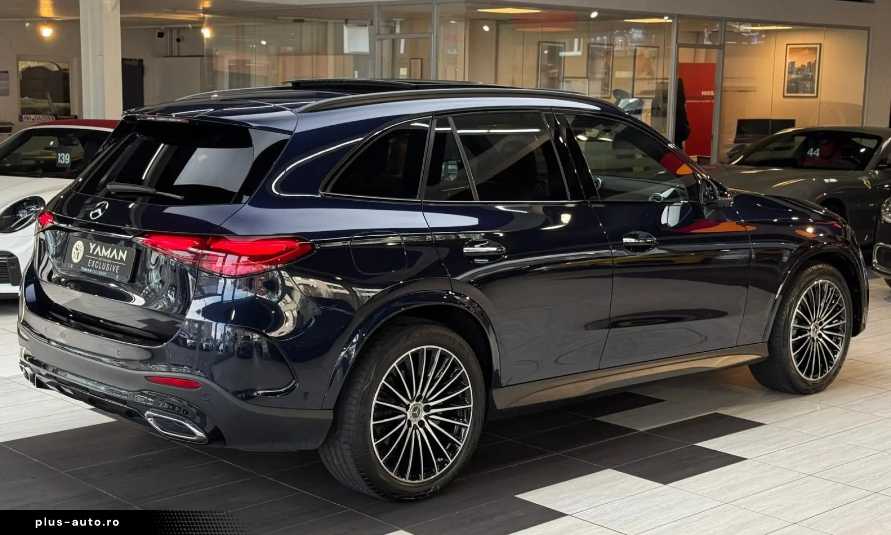 MERCEDES-BENZ GLC 300 d 4M AMG PremiumPlus Pano HuD StHzg