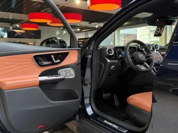 MERCEDES-BENZ GLC 300 d 4M AMG PremiumPlus Pano HuD StHzg