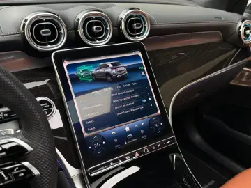 MERCEDES-BENZ GLC 300 d 4M AMG PremiumPlus Pano HuD StHzg