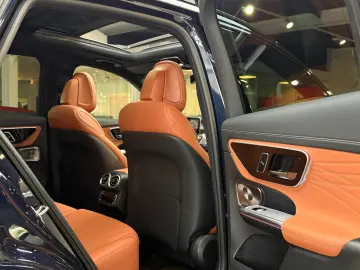 MERCEDES-BENZ GLC 300 d 4M AMG PremiumPlus Pano HuD StHzg