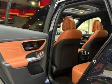 MERCEDES-BENZ GLC 300 d 4M AMG PremiumPlus Pano HuD StHzg