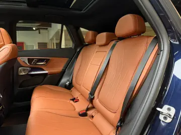 MERCEDES-BENZ GLC 300 d 4M AMG PremiumPlus Pano HuD StHzg