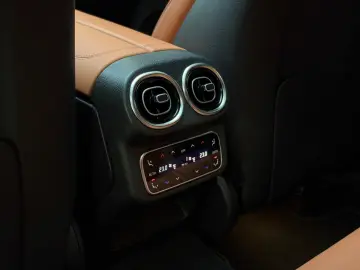 MERCEDES-BENZ GLC 300 d 4M AMG PremiumPlus Pano HuD StHzg