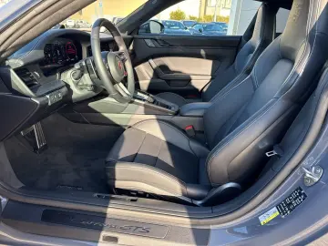 PORSCHE 992 .2 911 Carrera GTS MATRIX LIFT GSD BOSE 18-W