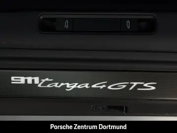 PORSCHE 992 911 Targa 4 GTS Burmester Nachtsicht LED