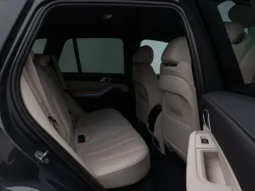 BMW X5 xD30d M Sport Kamera HUD DAB HiFi Komfort 20