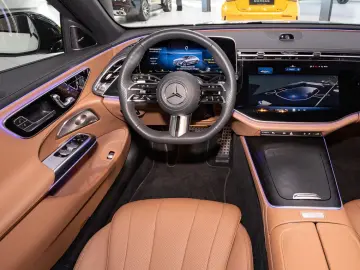 MERCEDES-BENZ E 200 Limousine ACC LED Navi Pano SD S&hellip;