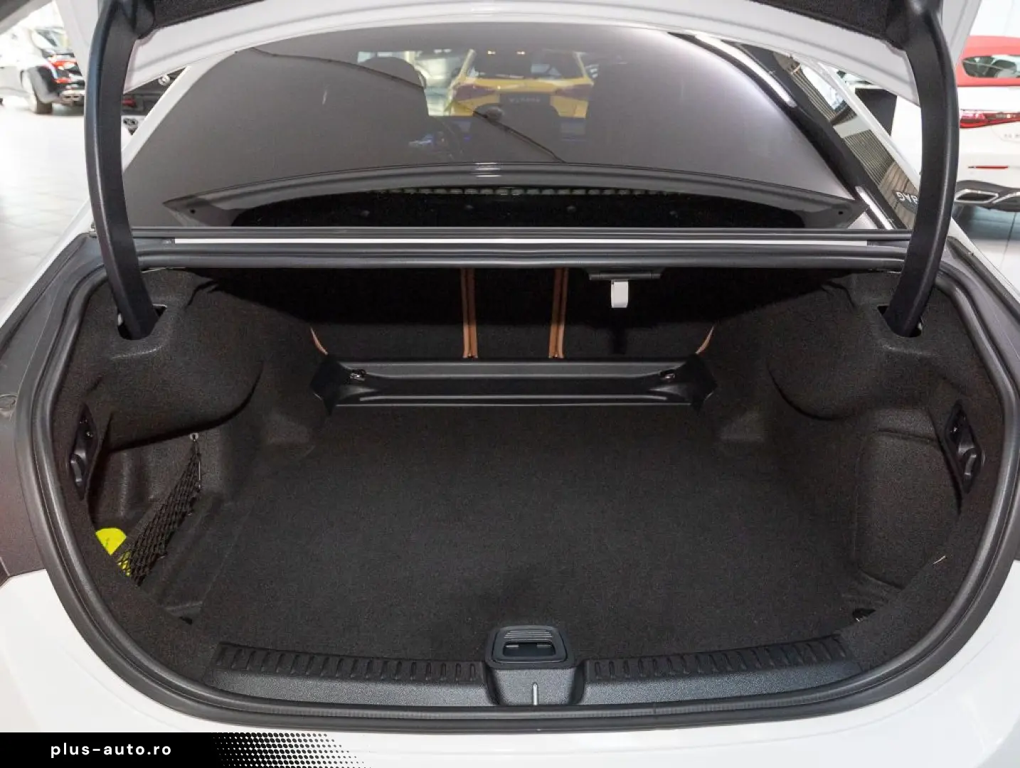 MERCEDES-BENZ E 200 Limousine ACC LED Navi Pano SD S&hellip;