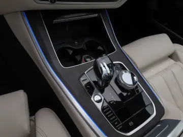 BMW X5 xD30d M Sport Laser 360  HUD DAB Panorama 22