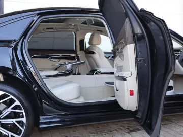 AUDI A8L 60 TFSI V8 lang EINZELSTÜCK   UPE 215.170 -