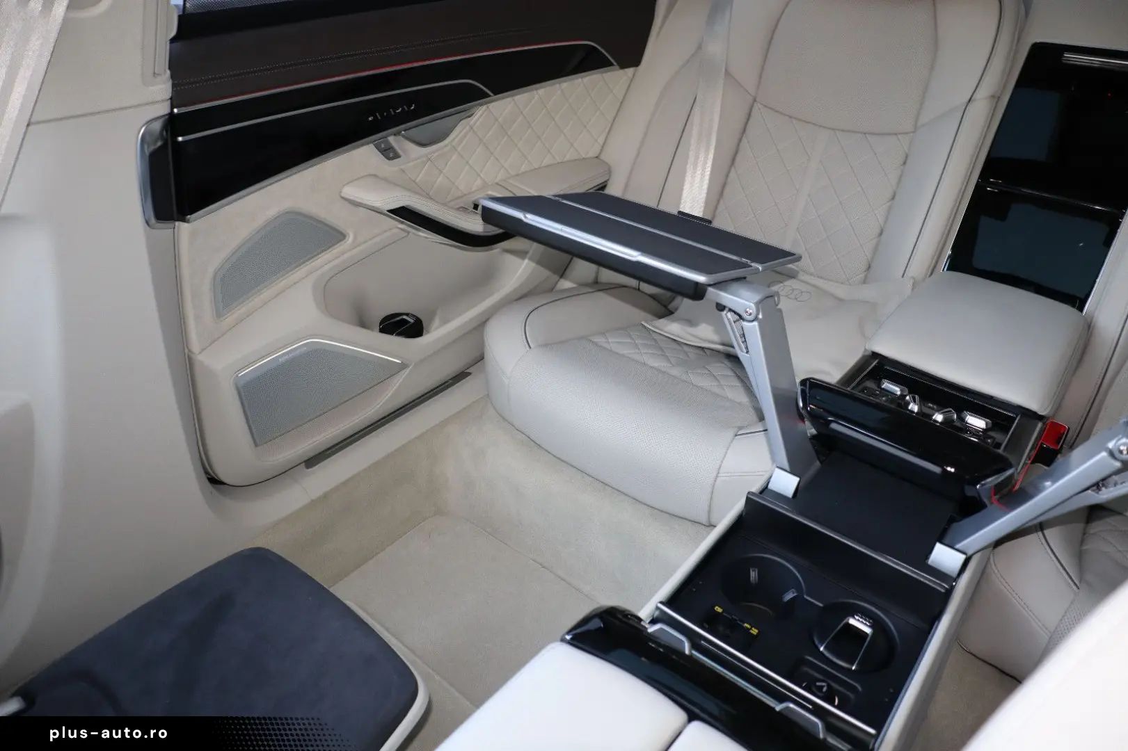 AUDI A8L 60 TFSI V8 lang EINZELSTÜCK   UPE 215.170 -