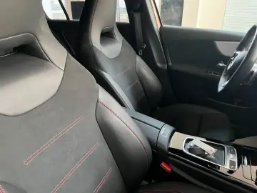 MERCEDES-BENZ A 250 A -Klasse A 250 e