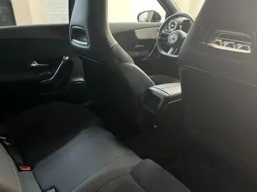 MERCEDES-BENZ A 250 A -Klasse A 250 e