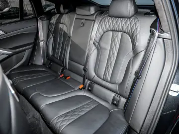 BMW X6 xDrive30d M Sport PANO HUD ACC AHK RFK NAVI L