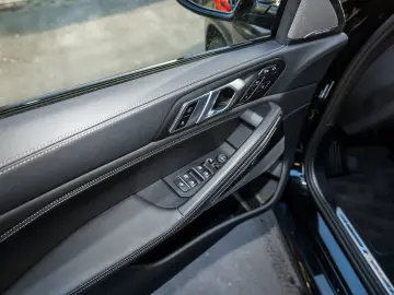 BMW X6 xDrive30d M Sport PANO HUD ACC AHK RFK NAVI L