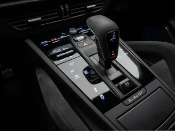 Porsche Cayenne Turbo GT