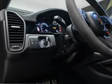 Porsche Cayenne Turbo GT