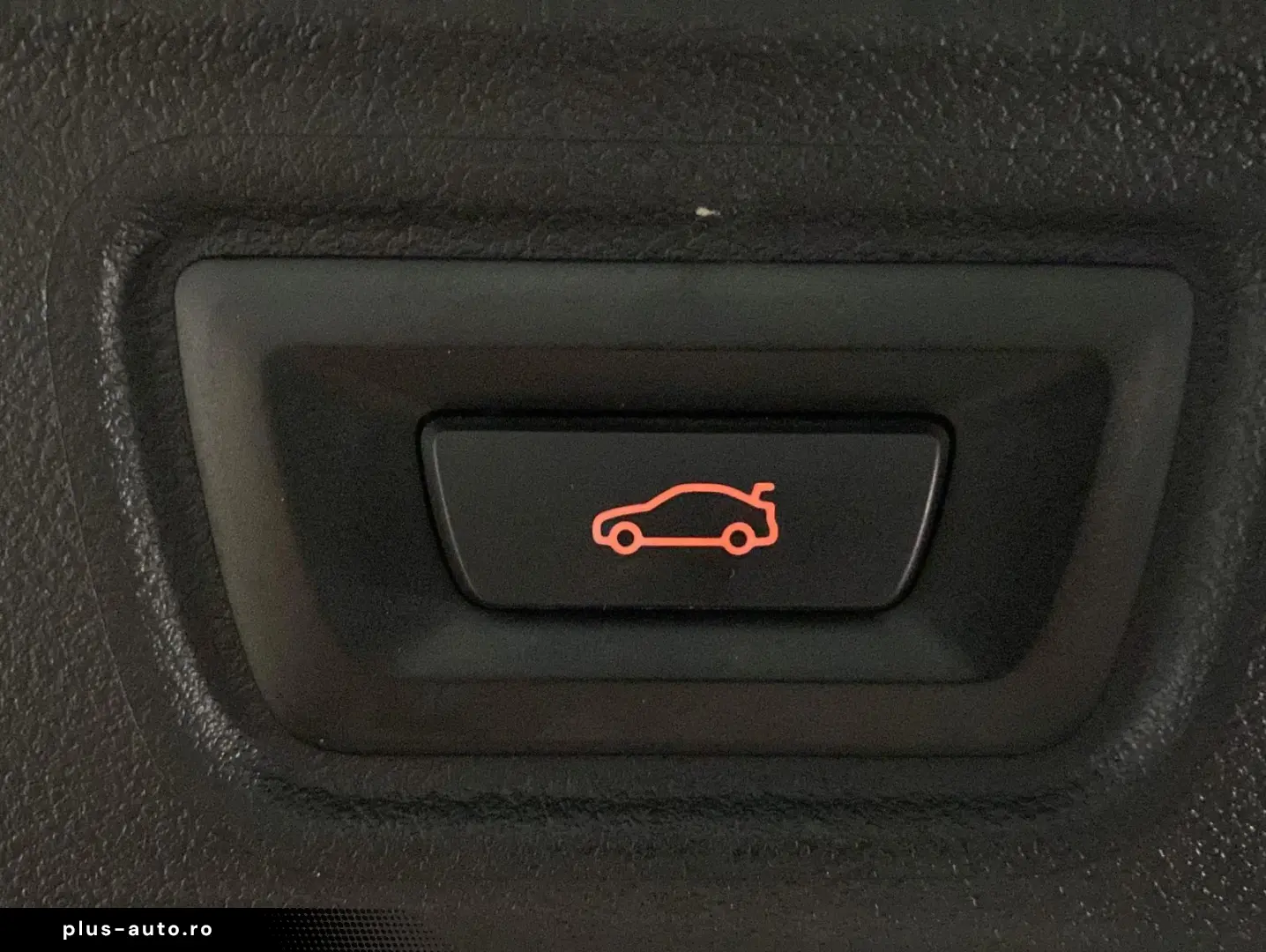 BMW 330 i Touring xDrive M Sport ACC HiFi Kamera