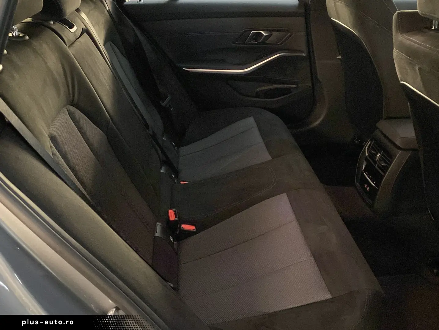 BMW 330 i Touring xDrive M Sport ACC HiFi Kamera