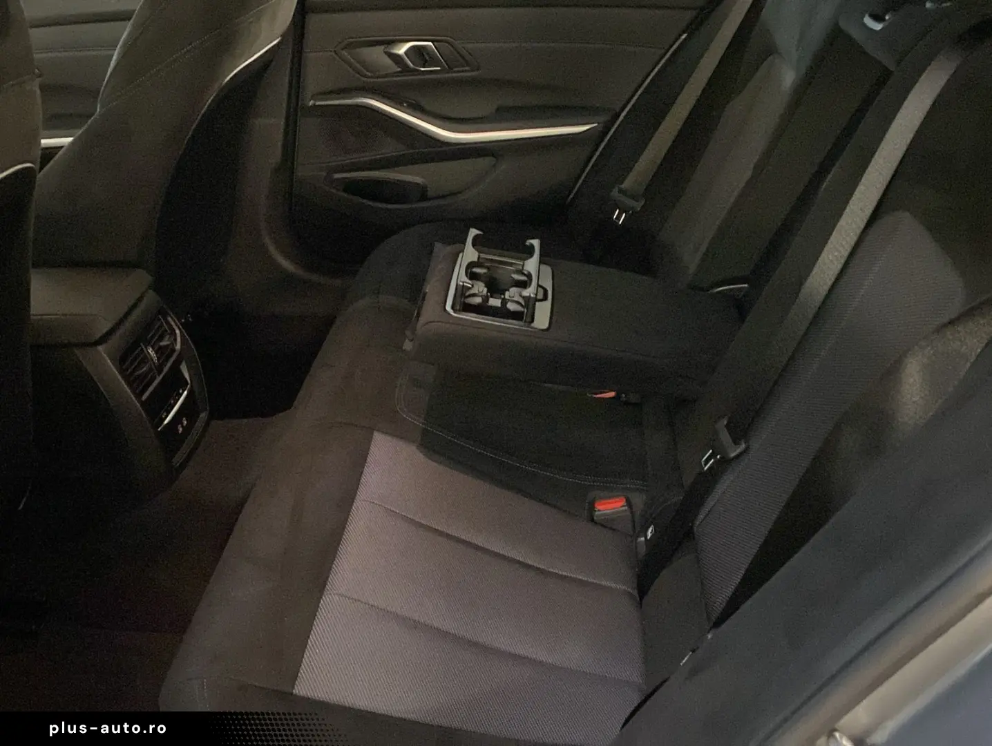 BMW 330 i Touring xDrive M Sport ACC HiFi Kamera