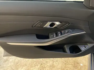 BMW 330 i Touring xDrive M Sport ACC HiFi Kamera