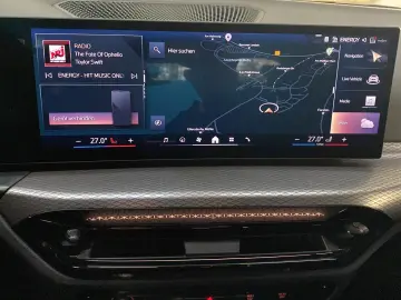 BMW 330 i Touring xDrive M Sport ACC HiFi Kamera