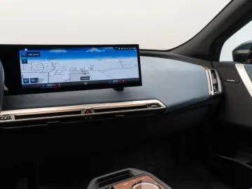 BMW iX xD40 SkyLounge H K 360  Laser ACC DAB 22Zoll