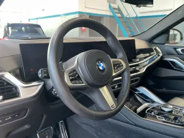 BMW X6 xDrive40d M Sportpaket 22 Zoll H K 2 Achs Pan