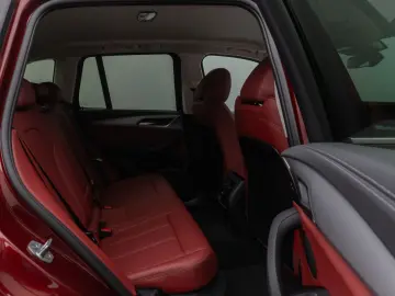 BMW X3 xD30e Laser 360  HUD DAB HiFi Komfort Sport