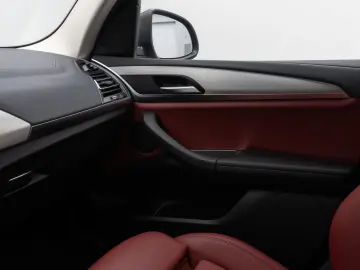 BMW X3 xD30e Laser 360  HUD DAB HiFi Komfort Sport