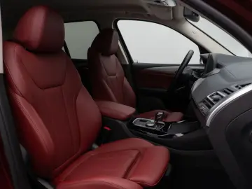 BMW X3 xD30e Laser 360  HUD DAB HiFi Komfort Sport