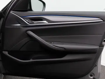 BMW 540d xD M Sport Laser HUD DAB HiFi ACC Komfort