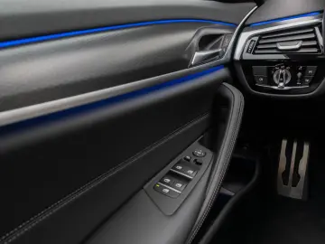 BMW 540d xD M Sport Laser HUD DAB HiFi ACC Komfort