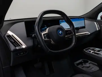 BMW iX xD40 360  DAB H K ACC Komfort Sport 22Zoll