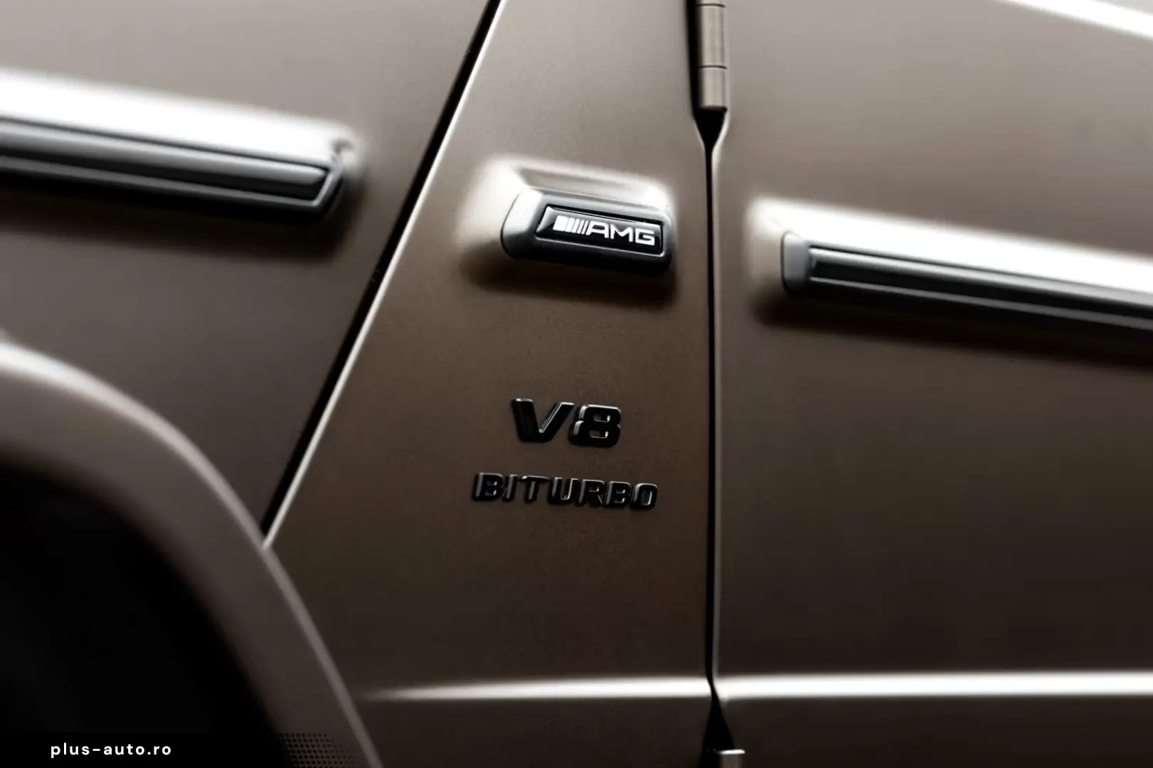 Mercedes-Benz G 63 AMG MY 2026 CITRIN MAGNO BEIGE